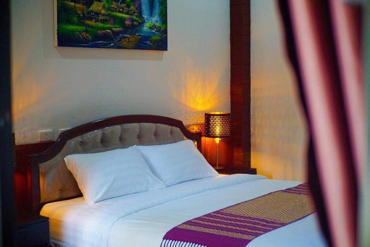 Punyin Hotel Inthanon -ปั้นหยิ่น โฮเทล チョームトーン エクステリア 写真