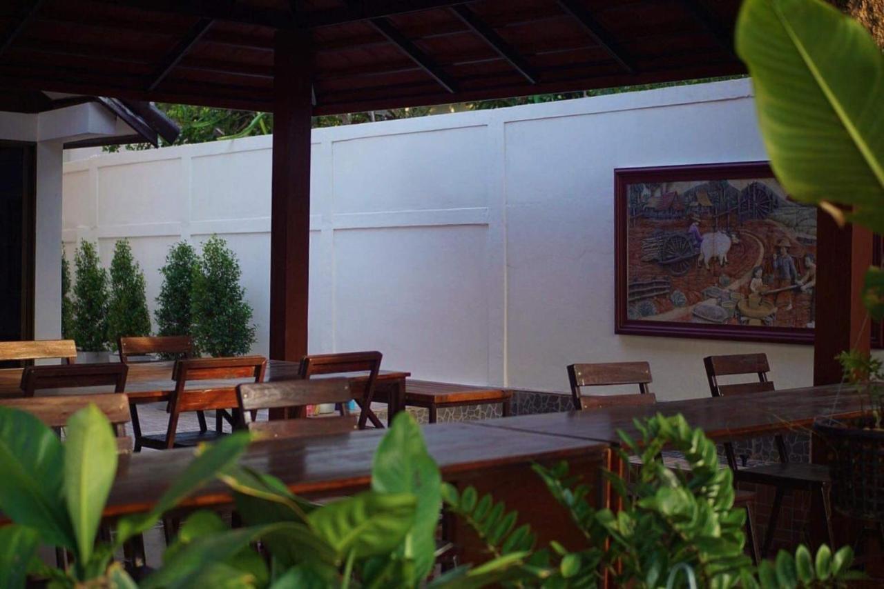 Punyin Hotel Inthanon -ปั้นหยิ่น โฮเทล チョームトーン エクステリア 写真