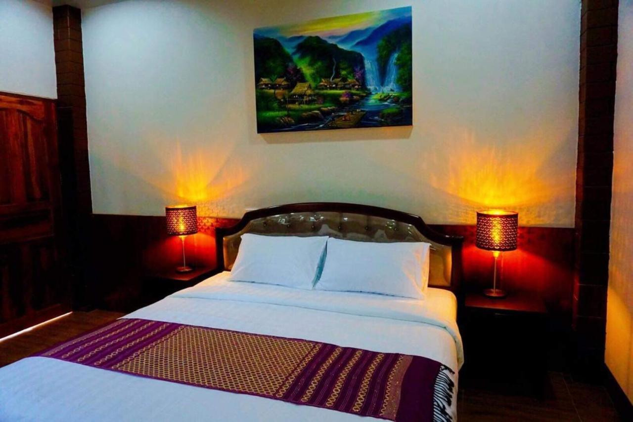 Punyin Hotel Inthanon -ปั้นหยิ่น โฮเทล チョームトーン エクステリア 写真