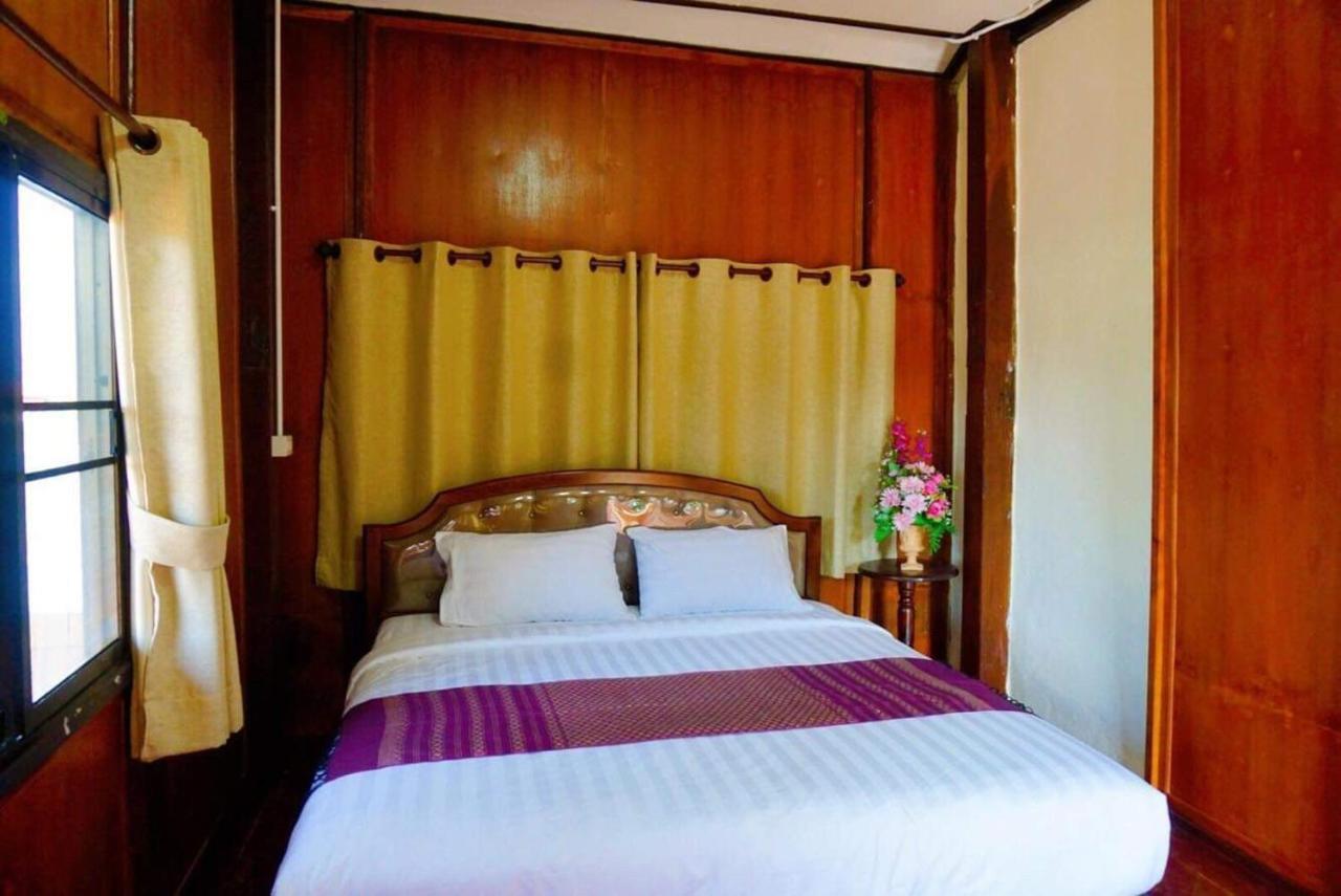 Punyin Hotel Inthanon -ปั้นหยิ่น โฮเทล チョームトーン エクステリア 写真
