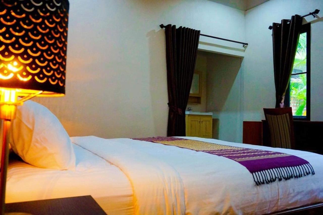 Punyin Hotel Inthanon -ปั้นหยิ่น โฮเทล チョームトーン エクステリア 写真
