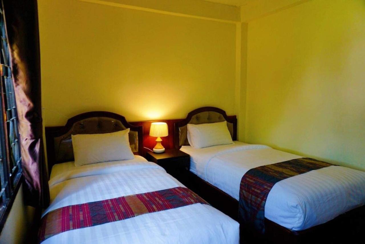 Punyin Hotel Inthanon -ปั้นหยิ่น โฮเทล チョームトーン エクステリア 写真
